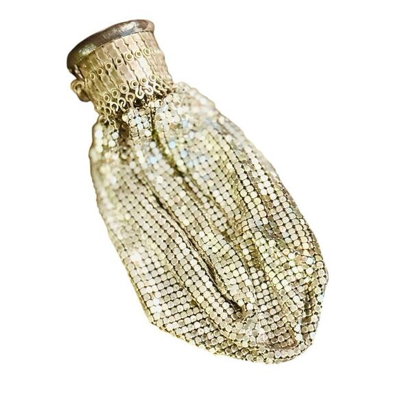 Vintage Handbags - Vintage Mesh Accordion Evening Purse with Gated Top